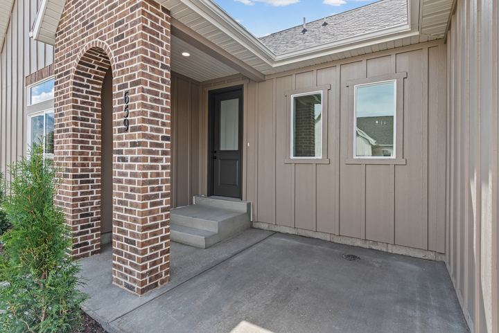 Brick arched entry