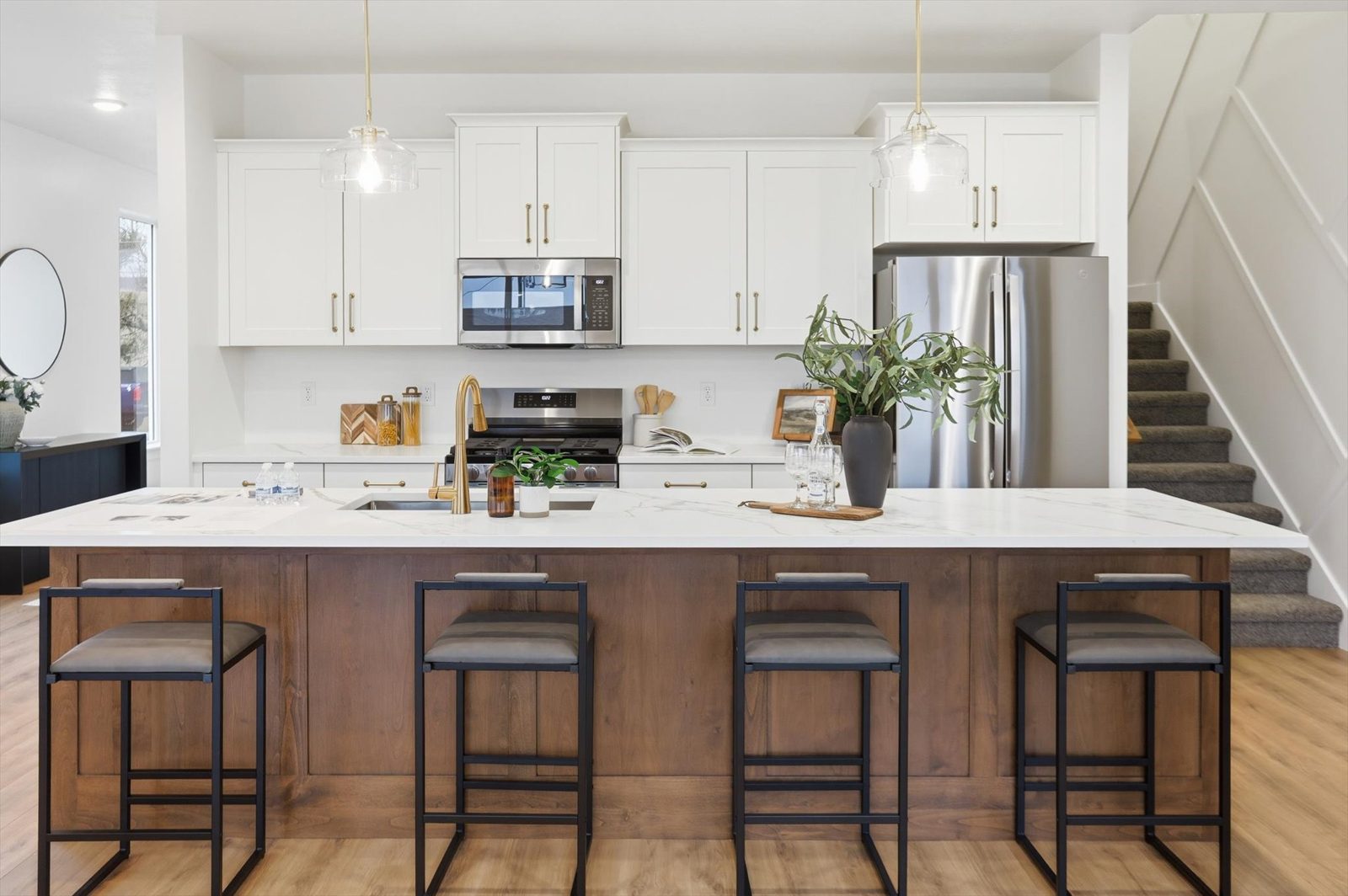 Quartz island kitchen